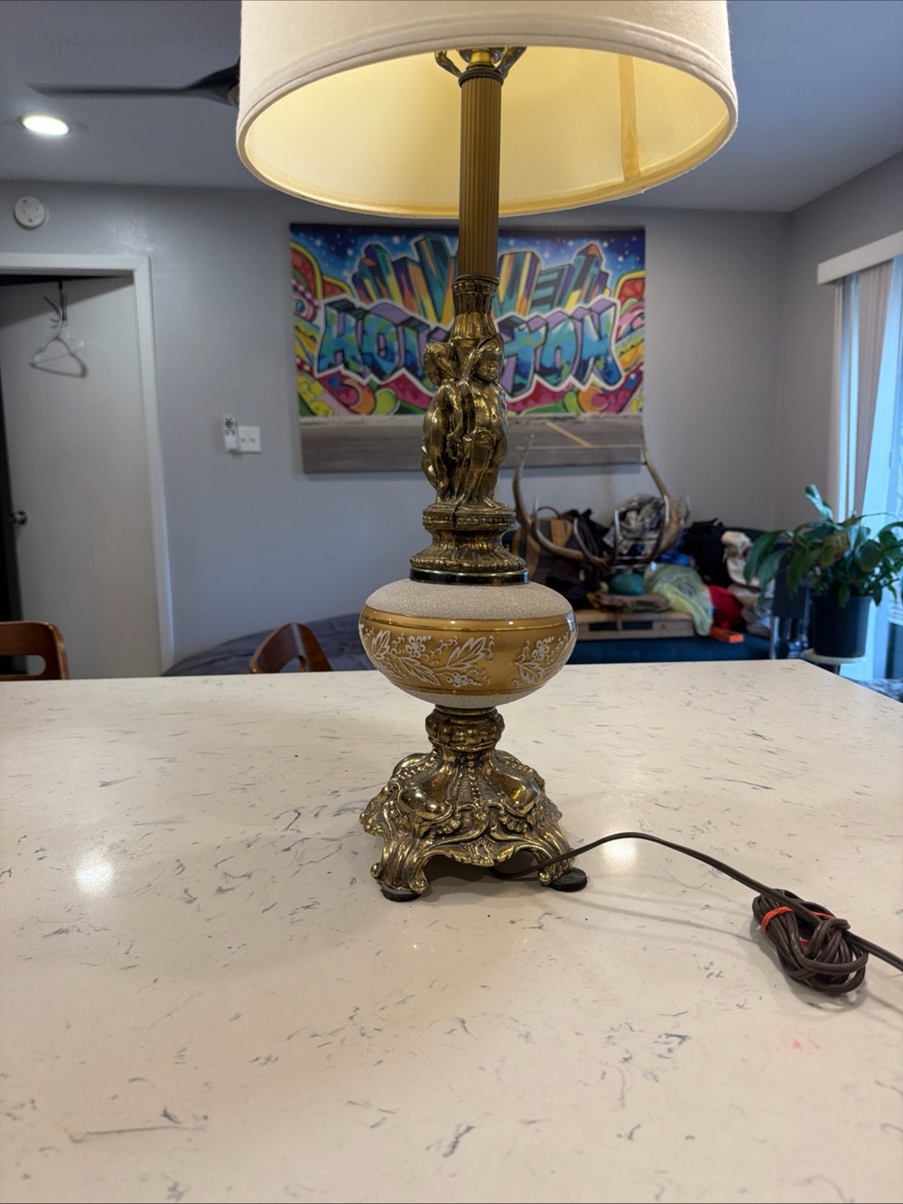 Vintage Hollywood Regency style 1940 - 1950’s table lamp brass Cherubs- gold